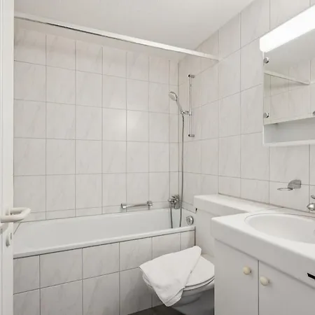 Apartment Chic - Modern - Crown 27 *