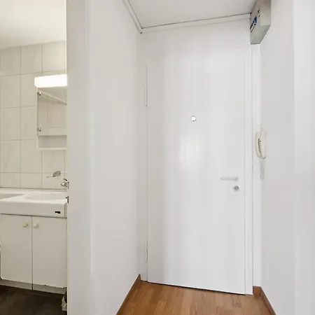 Chic - Modern - Crown 27 *