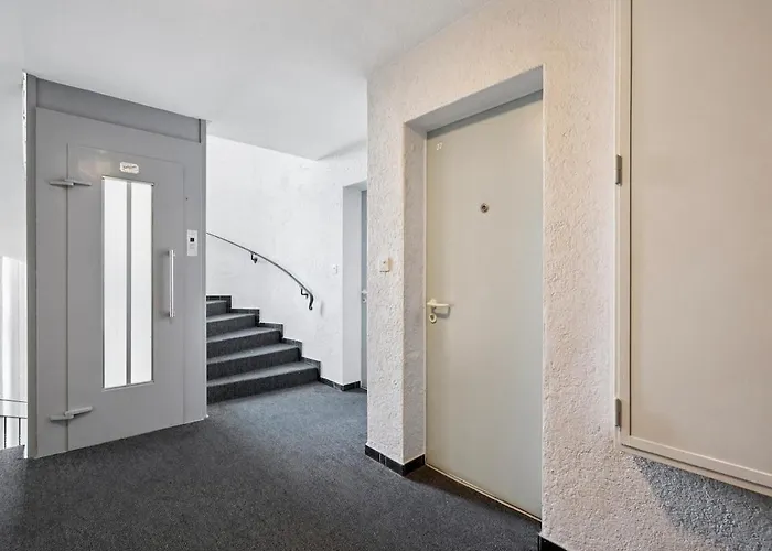 Chic - Modern - Crown 27 アパート